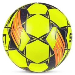 SELECT Football - Brillant Super TB -Pro Sport Verkauf 11041351 100030 yellow purple Brillant Super TB v24 right side