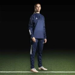 SELECT Monaco Training Pants Regular Fit 29 SELECT Monaco Training Pants Regular Fit -Pro Sport Verkauf 12255879 610116 navy white 610110 navy white Training sweat half zip pants Regular Fit Monaco v24 football model 8eda0da6 3137 48e4 bb7c 62fb55ce4316