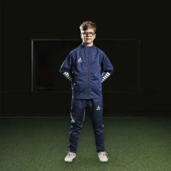 SELECT Monaco Zip Jacket - Kids 28 SELECT Monaco Zip Jacket - Kids -Pro Sport Verkauf 12263260 610117 navy white 610109 navy white Kids zip jacket pants Regular Fit Monaco v24 football model